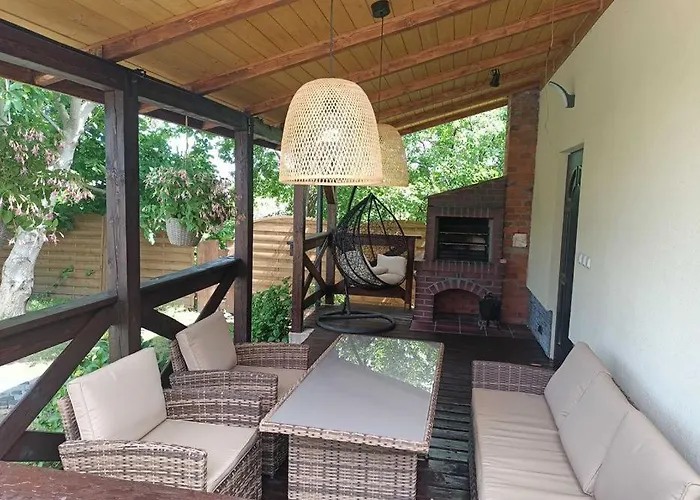 Semesterbostad Domek Sasino