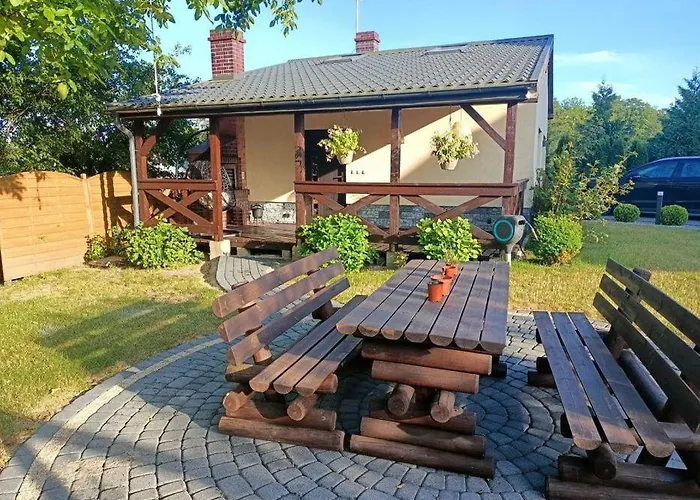 Semesterbostad Domek Sasino